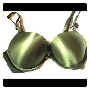 Victorias Secret Bombshell satin bra